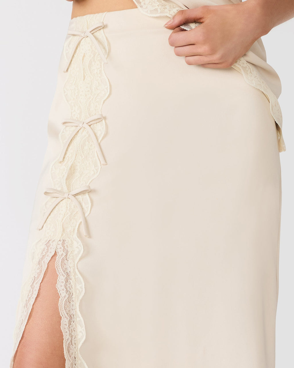 LISSANDRA SKIRT IVORY