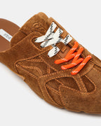 ZAPATILLAS MULE Y DIJE DE ZAPATO CON POMPONES AZIEL VERDE/MULTICOLOR (PAQUETE)