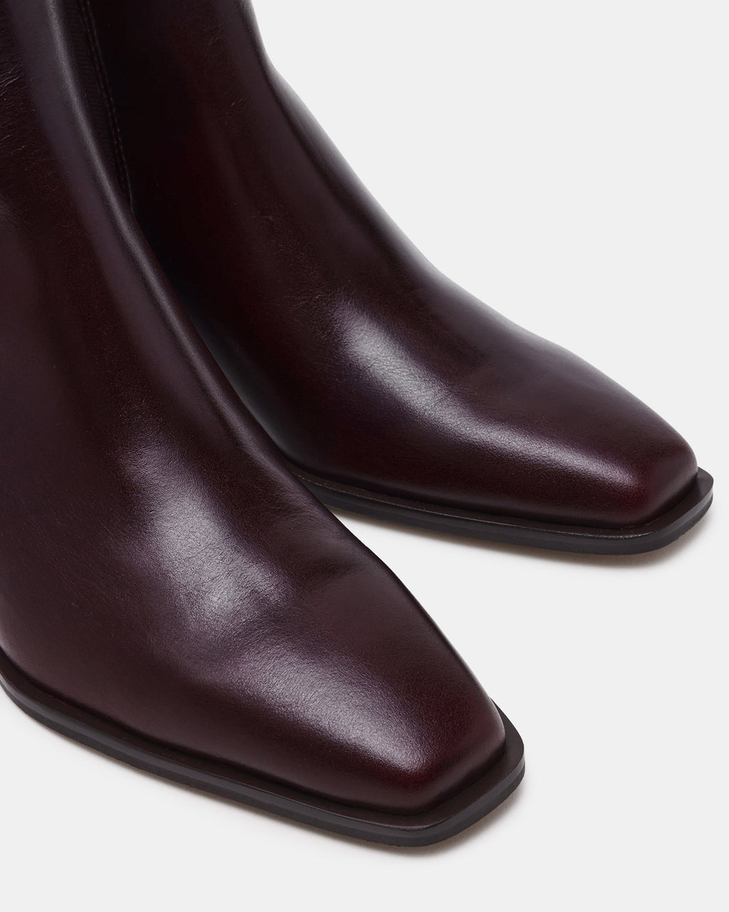 DAXEN CUIR CERISE FONCÉ