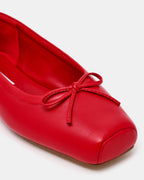 CUIR ROUGE ÉLEVÉ