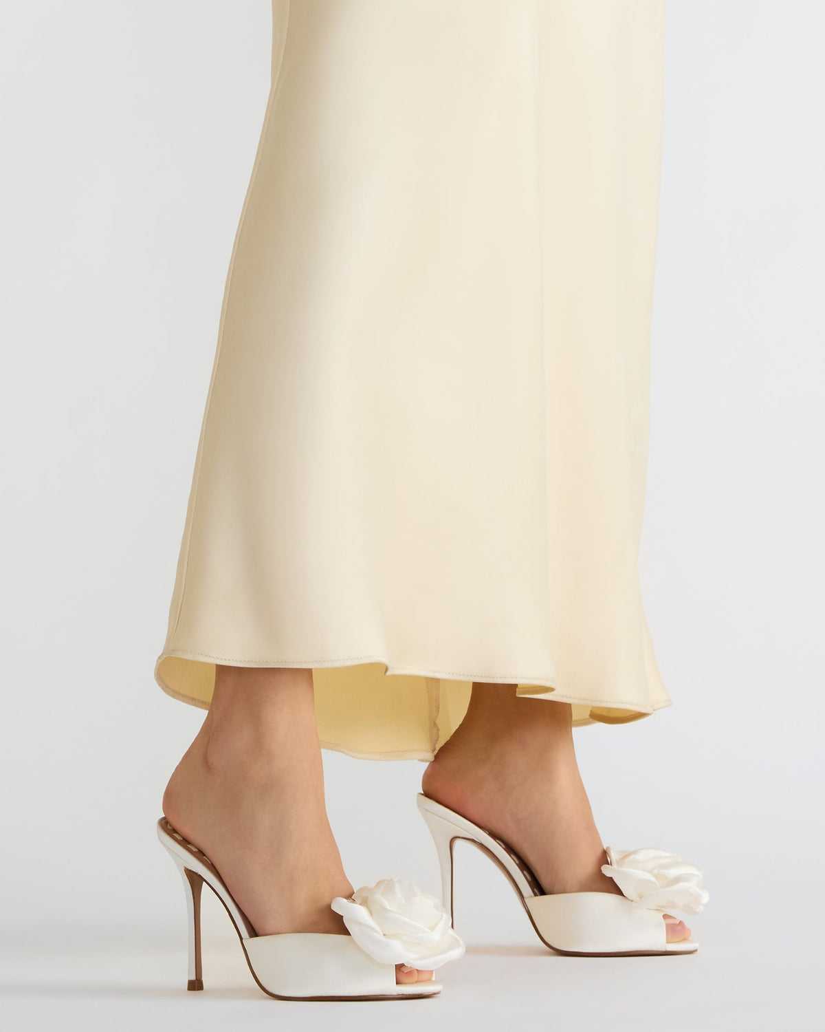 PRIYA FLEUR SATIN IVOIRE