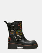 CUIR NOIR AUDACIEUX