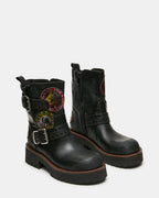 CUIR NOIR AUDACIEUX