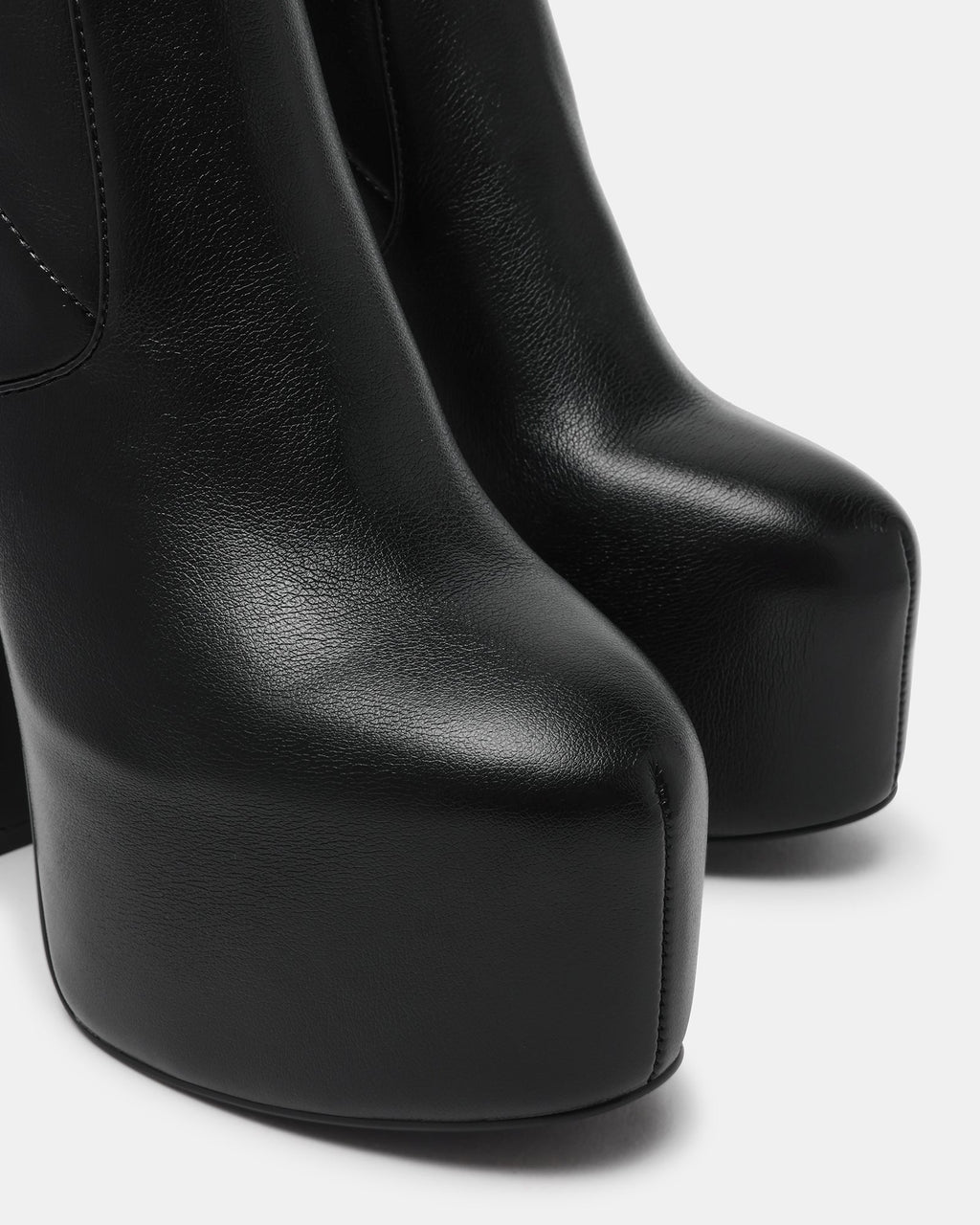 SCRATCH BOOT & LUXXAR BAG BUNDLE